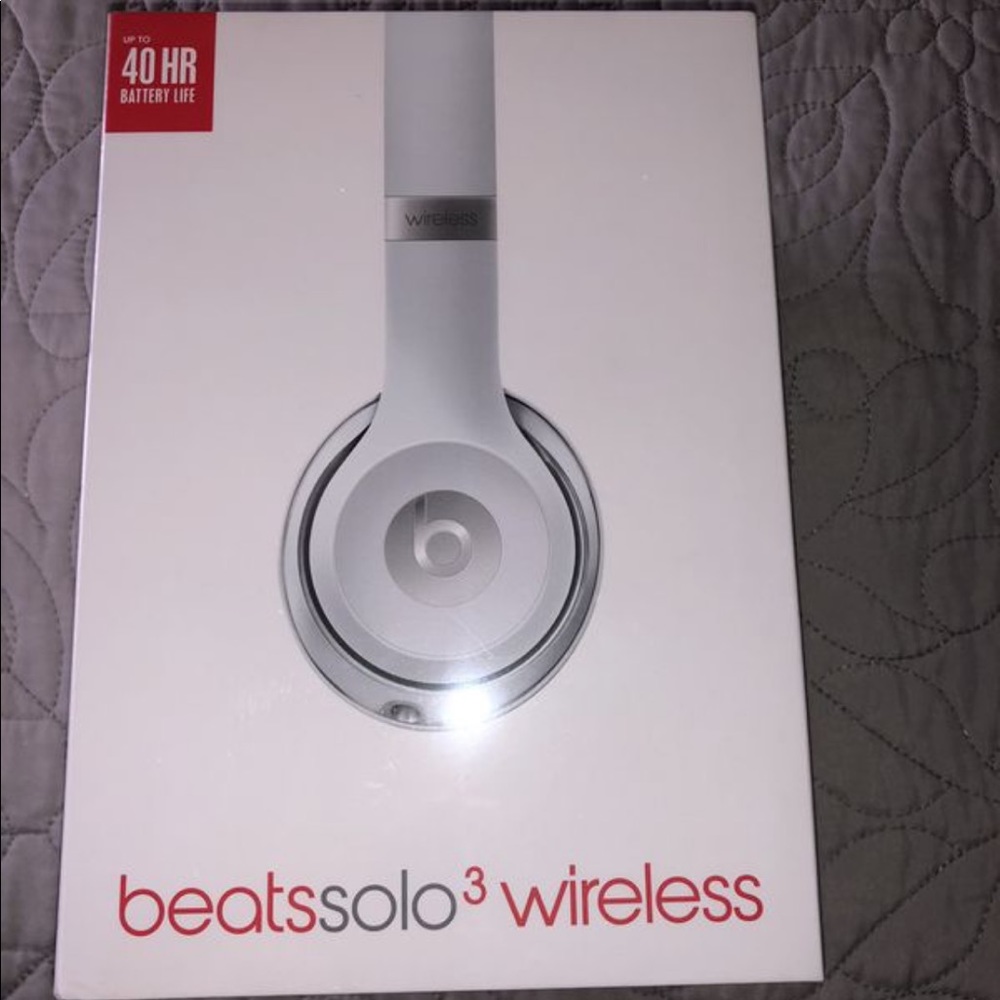 Beatssolo3 wireless Matte Silver